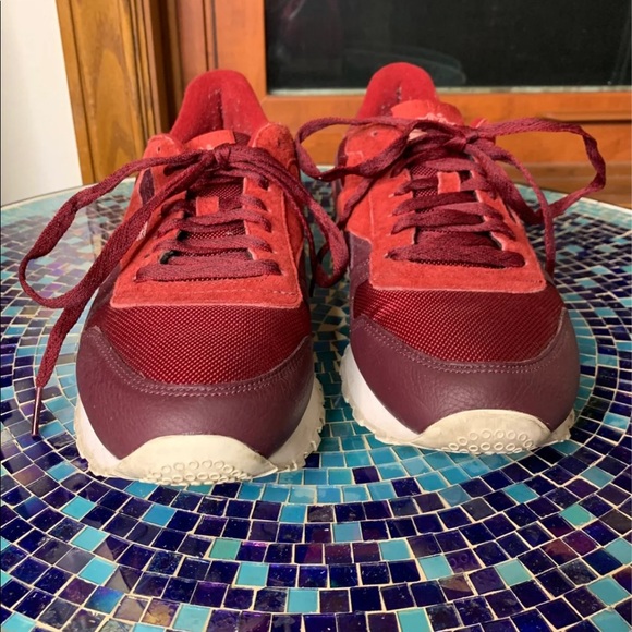 Maroon Suede Reebok Classics - Picture 7 of 9